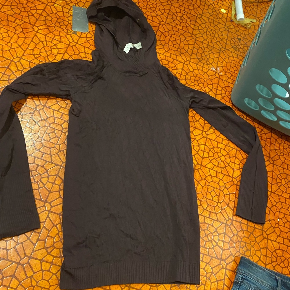 lululemon pull over